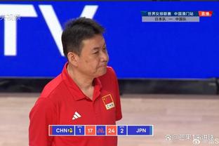 中国vs韩国半场数据：控球率43%-57%，射门数2-7，射正1-4